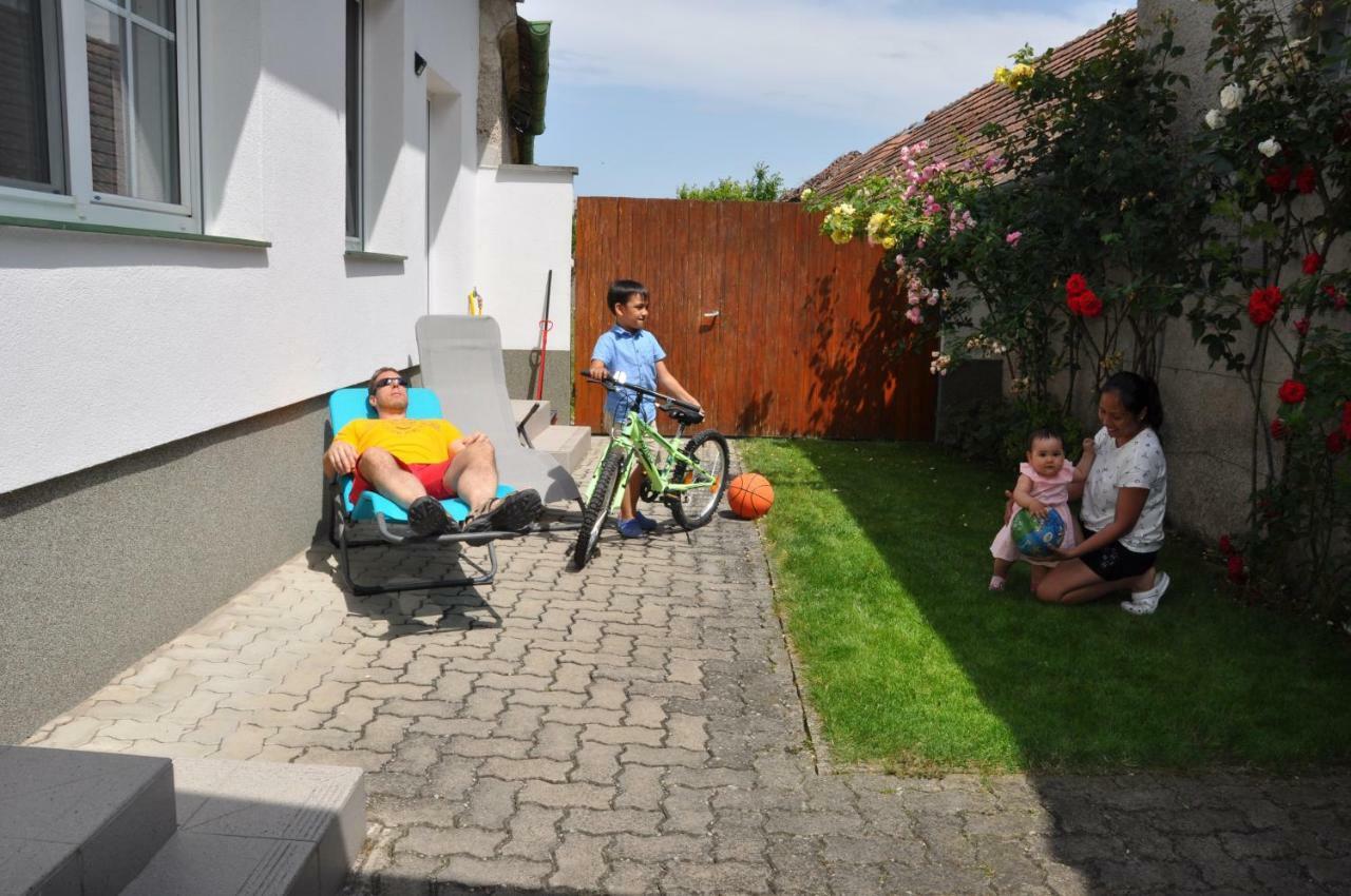 Ferienhaus Resi Illmic Kültér fotó